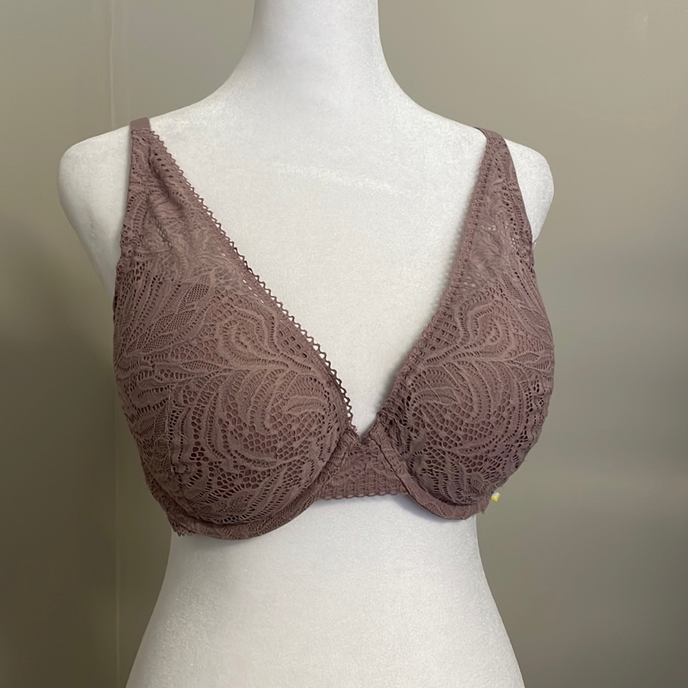 NWT Auden Push Up Plunge Underwire Bra